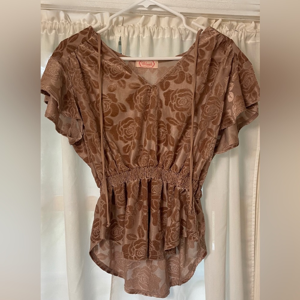 Flattering boutique blouse